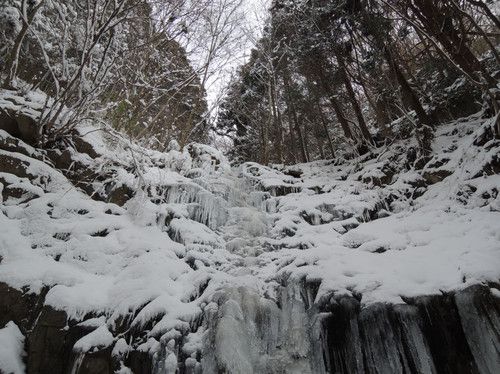 【三朝温泉〔株湯〕(鳥取・三朝町)】~かけ流しの湯~ & 三度目の正直で、凍った滝を見る