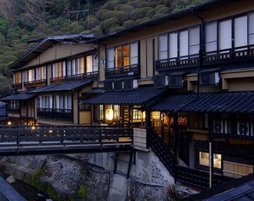 黒川温泉【地震の被害】はもう大丈夫みたい!私、行ってきます♪