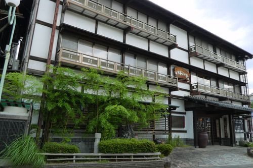岩井温泉・岩井屋~民芸家具がお洒落な源泉掛け流しのお宿・その1