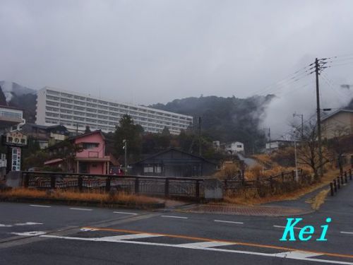霧島温泉郷「霧島観光ホテル」(1)丸尾温泉街を歩いて霧島観光ホテルへ 〔鹿児島県霧島市〕