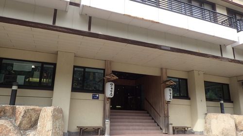 川湯温泉・冨士屋~仙人風呂入浴にも便利…掛け流しの老舗宿・その1