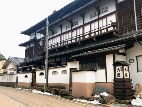 鳥取県 三朝温泉 旅館大橋 入浴記 本当は泊まりたい!足元湧出&有形文化財の宿で日帰り入浴
