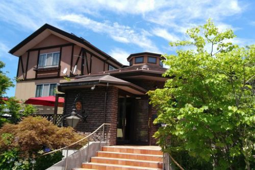 友家ホテルの帰り、伊香保温泉、洋風旅館ぴのん「夢味亭」で中華