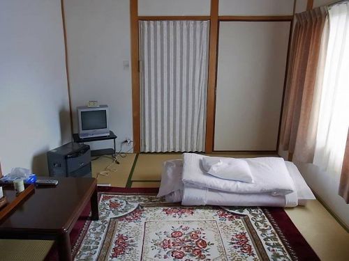 奥津温泉 みやま荘(苫田郡) ①部屋・温泉 奥津温泉の一人旅OK宿