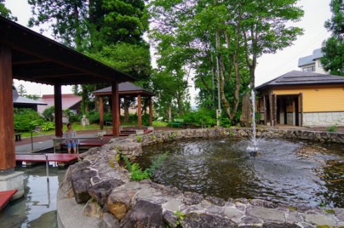赤倉温泉足湯公園