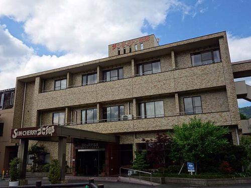 宿泊料税込みわずか5000円で露天風呂付き源泉かけ流し客室に宿泊!「北郷温泉 サンチェリー北郷」(宮崎日南)