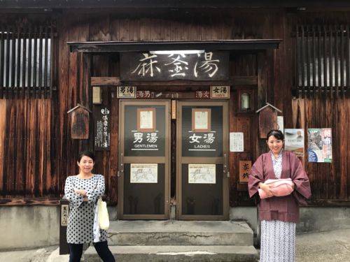 湯あがりのスッキリ度がまるで違う!「野沢温泉街」は13軒の外湯めぐりと街ぶらが楽しい。