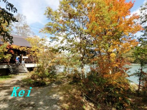 志賀高原(12)琵琶池と紅葉★ホテル志賀サンバレー(幕岩温泉) 〔長野県山ノ内町〕
