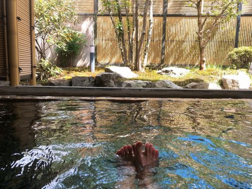 中伊豆梅木温泉 神代の湯 宿泊記 無農薬野菜を使った料理がおいしい現代的な湯治宿に一人泊