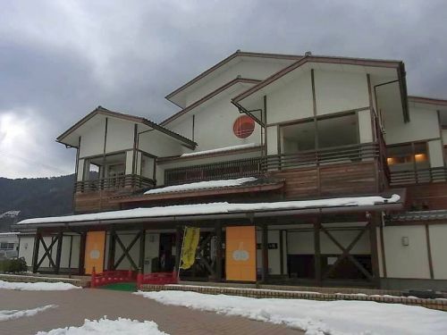 みかた温泉きららの湯(三方上中郡) 源泉は薄茶色の濁り湯