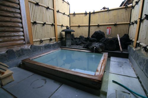 【別府市】明礬温泉 みどり荘~安定の濃さ!気軽に立ち寄れる貸切風呂