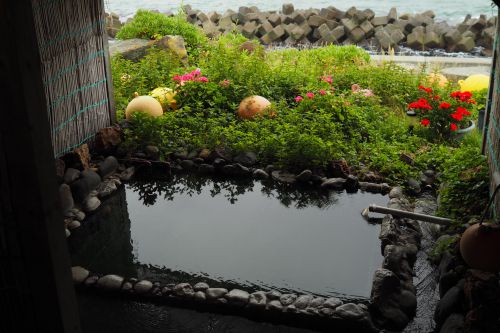 虎杖浜(こじょうはま)温泉 民宿500マイル