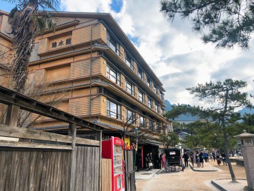 宮島温泉 旅館錦水館 宿泊記 厳島神社まで徒歩3分!休前日も1人泊できる食事がおいしい老舗旅館に一人泊