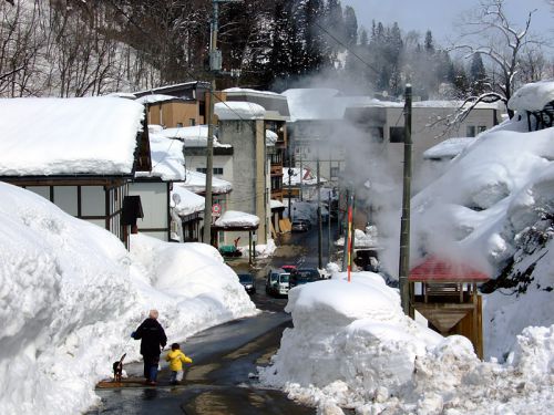 温泉の生い立ちは、大きく分けると3種類
