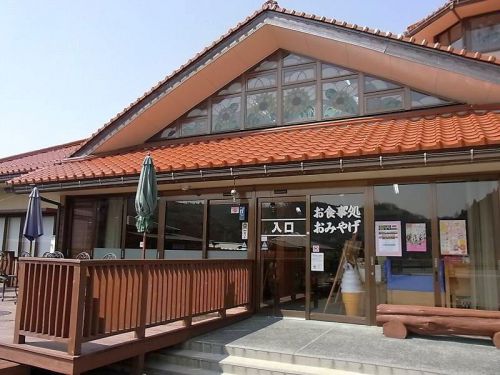 下湯原温泉 ひまわり館 湯原温泉にある日帰り入浴&食事施設。ペット用温泉もあります