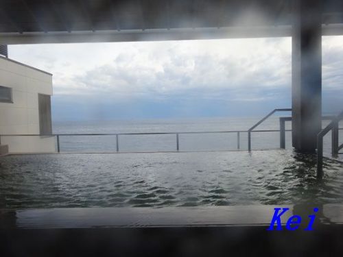 伊豆稲取温泉「稲取東海ホテル湯苑」(2)展望露天風呂 〔静岡県東伊豆町〕
