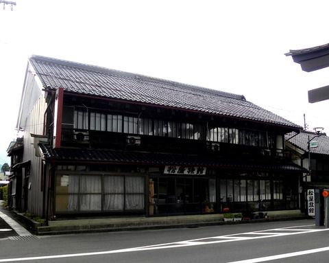 戸倉上山田温泉にも近い八幡様の門前宿［千曲市　松屋旅館］