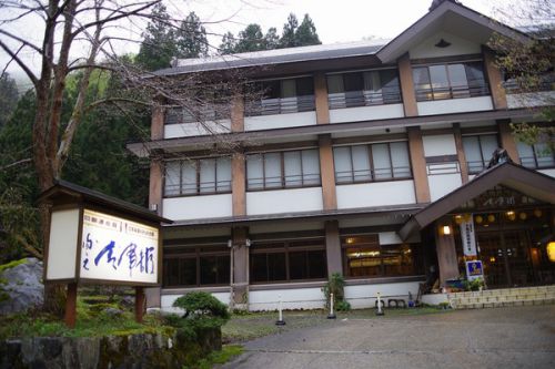 清津峡・清津峡湯元温泉「清津館」・酒の新茶屋 初夏の新潟山形ツアー2019 ダイジェスト版その1