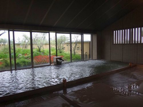 長島温泉 ガーデンホテルオリーブ ②大岩露天風呂 オリーブの湯