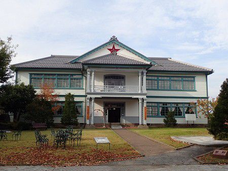 この前の3連休は長野から新潟、福島、栃木の温泉、建物を巡ってきました。