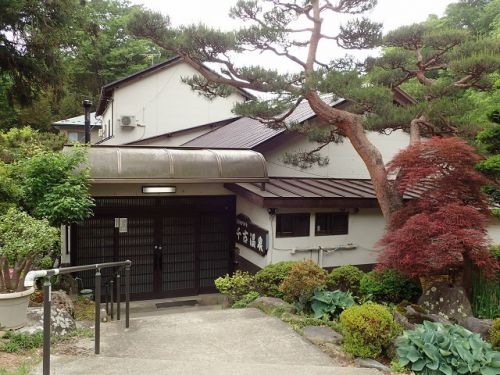 長野 千古温泉 ~珍しいマンガンの湯の華~