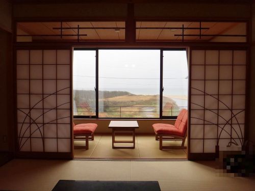 夕日ヶ浦温泉 海花亭 花御前(旧:紫峰閣) ①外観と海に面した部屋