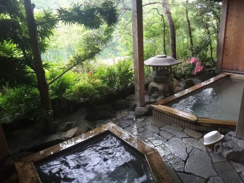 虹岳島温泉 虹岳島荘 ②水月湖を眺めながらの湯浴み