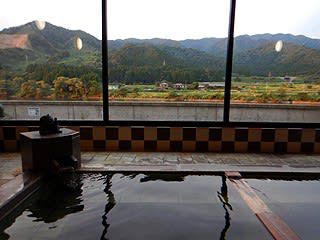 咲花温泉 河畔の宿 碧水荘