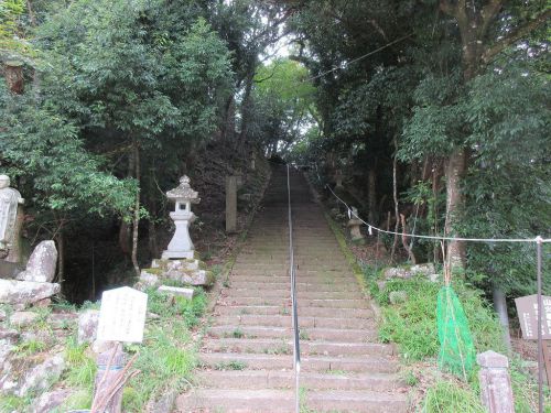 温泉寺(兵庫県豊岡市) ③大師山中腹にある本堂、そしてそこからくだる様子を紹介