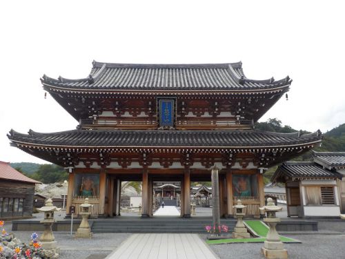 【恐山温泉 薬師の湯】入山料で温泉入り放題