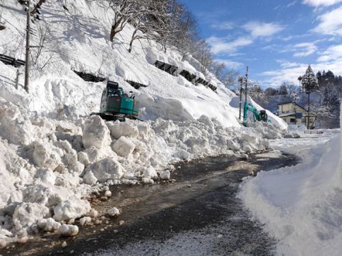 温泉駐車場の一斉除雪