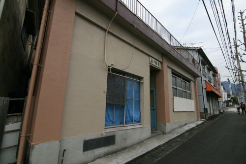 【別府市】別府温泉 上ノ温泉~別府中心部で酸性泉!?大通りに面した共同浴場