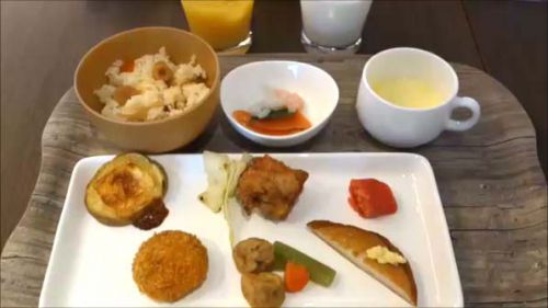 【温泉大浴場と2食付で宿泊費1600円】海鮮丼も作れる朝食バイキングにホテル設備サービス、宿泊値段考えると旭川市街地ホテル評価ナンバー1~天然温泉プレミアホテル-CABIN-旭川