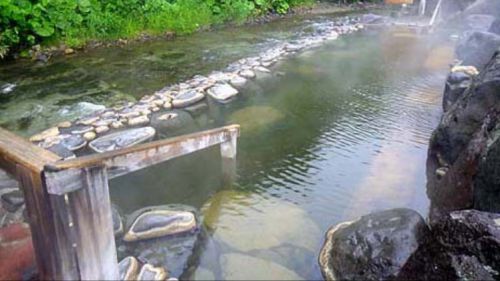 【北海道山奥の秘湯 無料野天混浴風呂と高級ホテルの混浴露天風呂】両方入ってみたレビュー 養老牛温泉 からまつの湯/湯宿 だいいち 源泉かけ流し