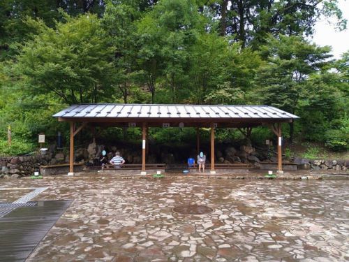 十里木・長岳温泉 秋川渓谷 瀬音の湯の足湯 ★★