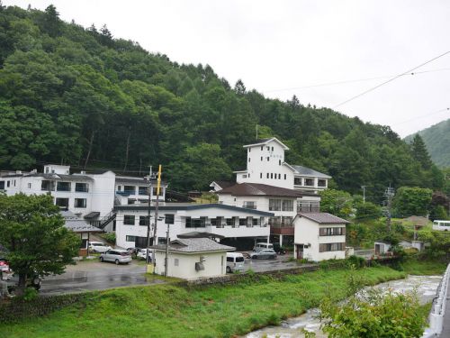 湯西川温泉 元湯 湯西川館本館にひとり泊(’21)