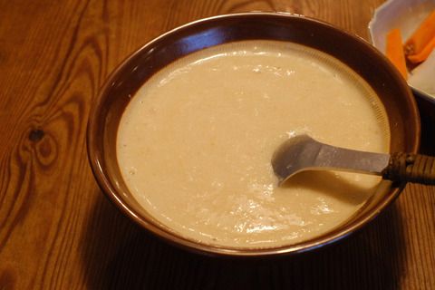 麦とろご飯に温泉卵で朝ごはん
