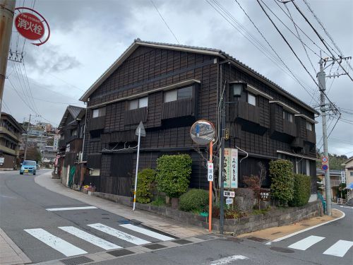 【別府市】鉄輪温泉 旅館みゆき屋~メタケイ酸の含有量にビックリ!小物に囲まれた可愛い浴室