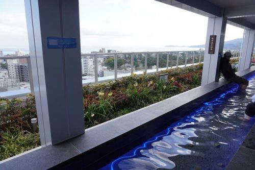 湯本温泉 湯本第2号 ミナカ小田原(天成園小田原駅別館)の展望足湯 ★