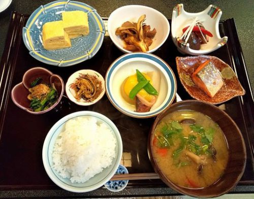 群馬県、四万温泉、長静館、連続で32回目の朝食と明治堂