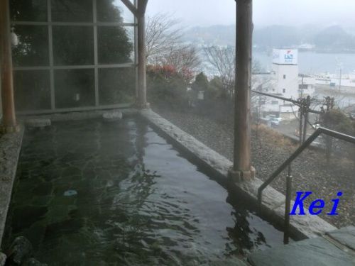 気仙沼温泉「気仙沼プラザホテル」3)朝の露天風呂と内湯 〔宮城県気仙沼市〕