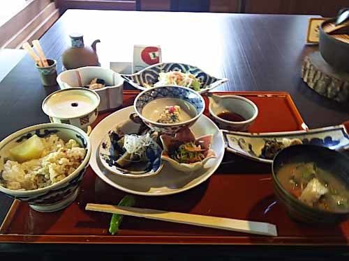 体にやさしい朝ごはん~おひとりさま癒しの温泉三昧の旅 鹿児島 忘れの里雅叙苑